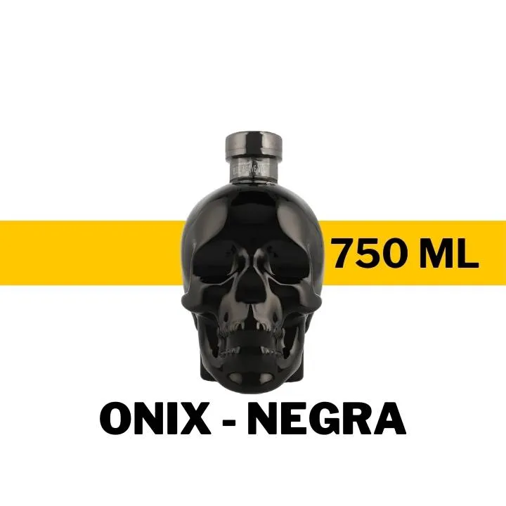 VODKA CRYSTAL HEAD ONIX - NEGRA 750 ML